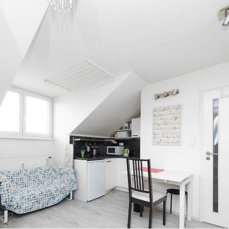 The Attic Studio Apartment Bratislava Exterior photo